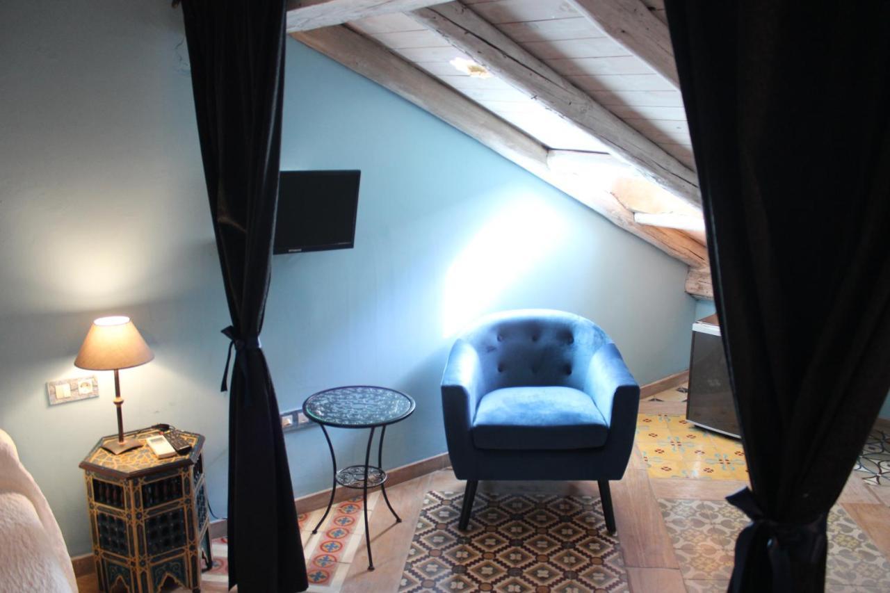 Hotel La Boheme Caces Eksteriør bilde