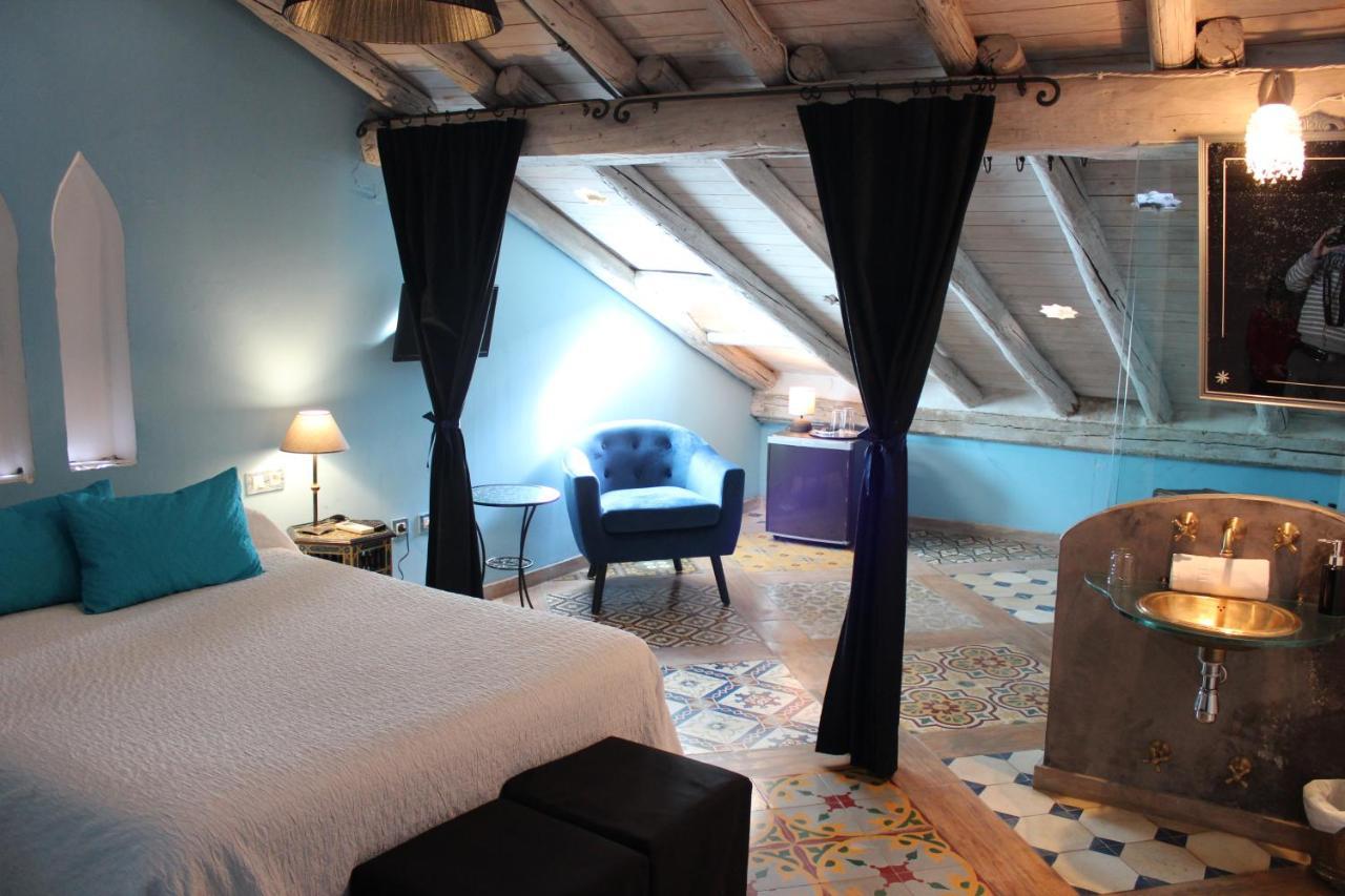 Hotel La Boheme Caces Eksteriør bilde